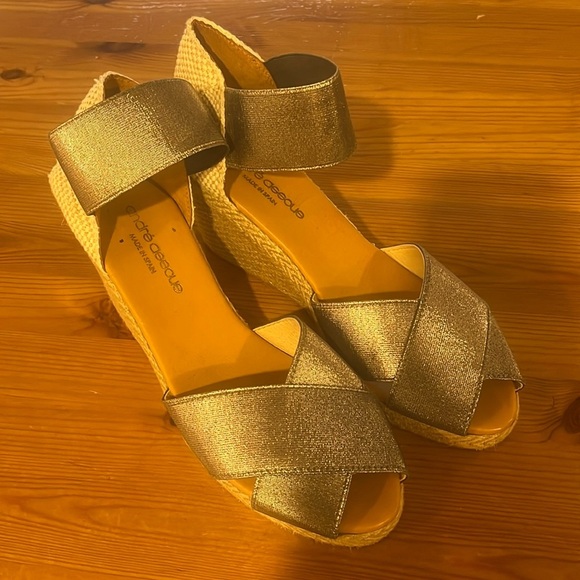 andre assous erika espadrille wedge sliver sandal made in Spain size 10 - Picture 1 of 9